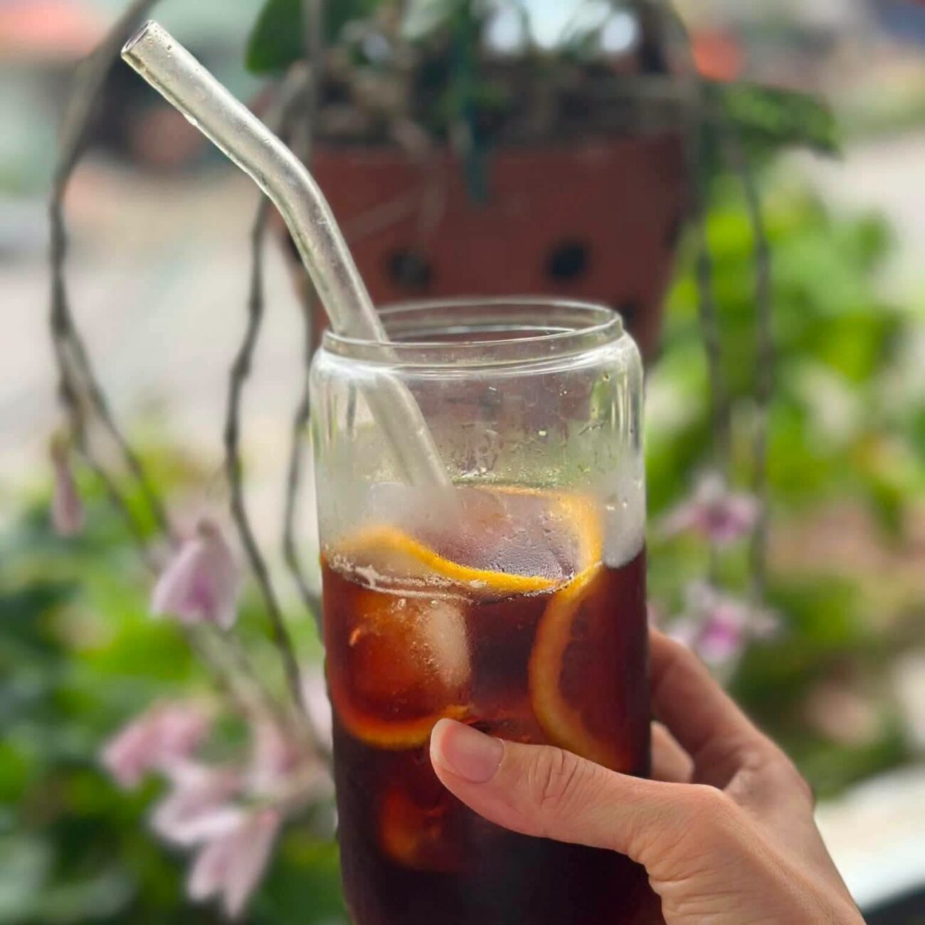 Ly cà phê lạnh pha từ cà phê sấy lạnh hòa tan