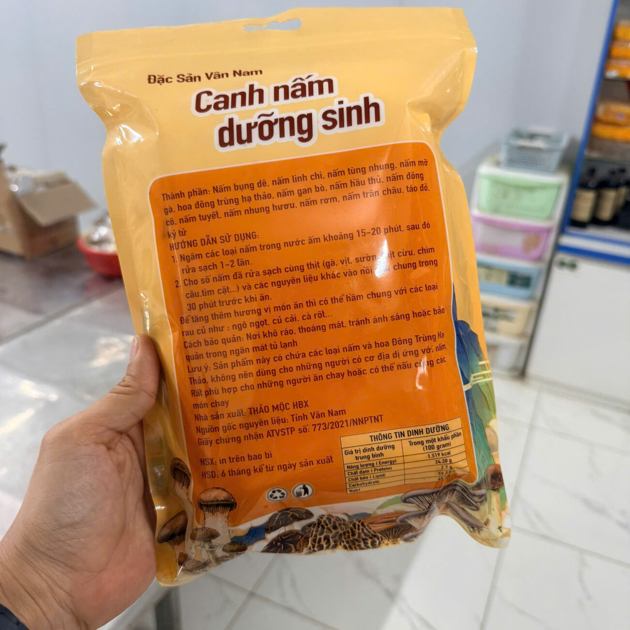 Mặt sau bao bì: thành phần, cách dùng, giấy chứng nhận